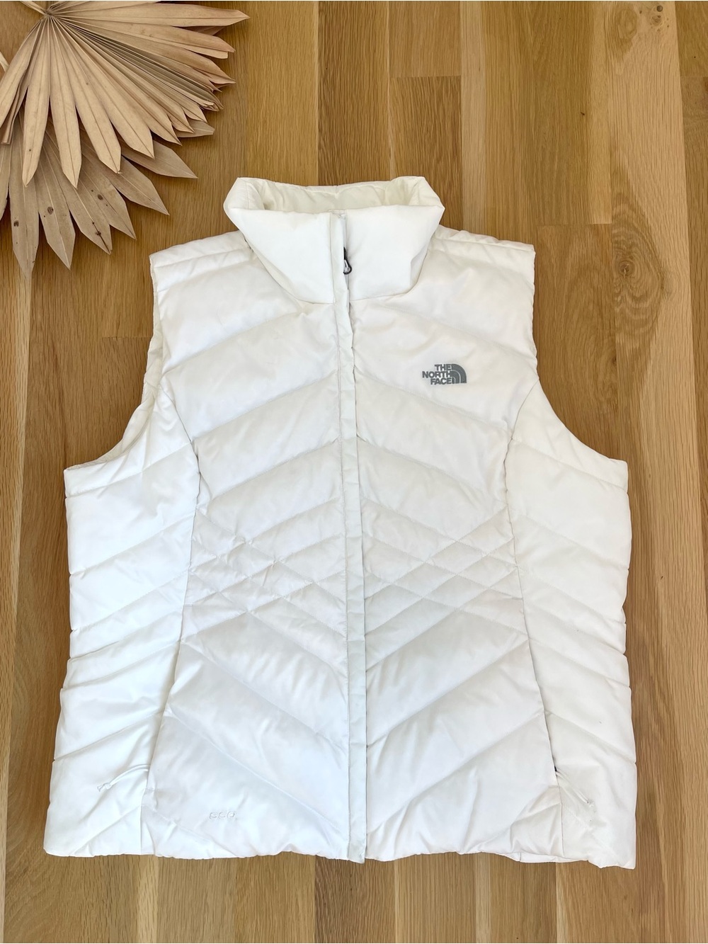 The North Face Aconcagua White Goose Down 550 Fill Power Zip Quilted Vest XXL